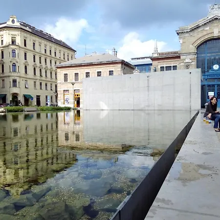 Rise And Shine ブダペスト